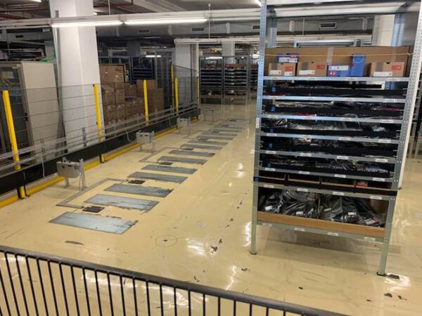 800 St. TRANSPORTIERBARE, EINZELNE Fachbodenregale, Apfel, Böden ca. 89cm x 1,28m, 7 Böden pro Feld – gebraucht - : – Bild 6