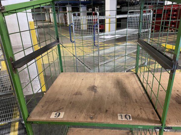 6 Stück Kommissionierwagen mit 4 Fächern und teilweise eine schräge Ablage oben – gebraucht – : – Bild 6