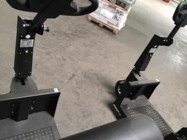 2 Stück Steh-Mitfahr-Schlepper / Ziehhilfen, Movexx, T2500 Plattform mit Wanzl-Kupplung und Li-Ionen Akku - gebraucht - :   – Bild 6