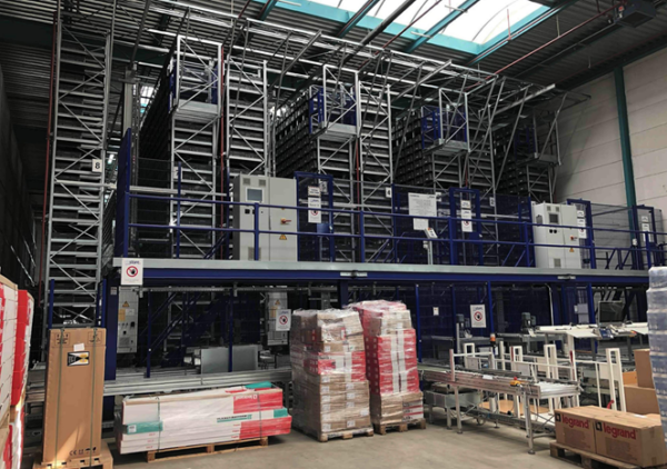 AKL mit 21.088 Behälterplätzen, max. 30kg/Behälter, 4 Gassen, 350 Behälter / Std. - gebraucht - : – Bild 7