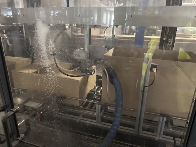 Kartonsverpackungsmaschine, Kartonverschließer / Deckler, B&E Equipment / I-Pak – gebraucht - : lagertechnik Kartonsverpackungsmaschine, Kartonverschließer / Deckler, B&E Equipment / I-Pak – gebraucht - : – Bild 7