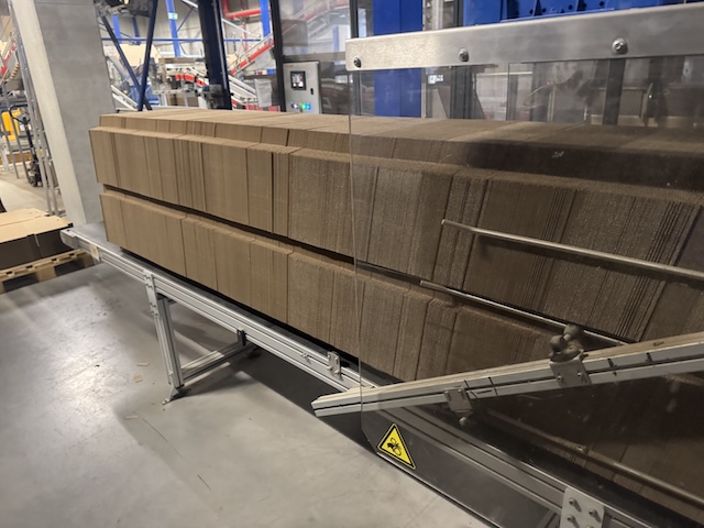 Kartonsverpackungsmaschine, Kartonverschließer / Deckler, B&E Equipment / I-Pak – gebraucht - : lagertechnik Kartonsverpackungsmaschine, Kartonverschließer / Deckler, B&E Equipment / I-Pak – gebraucht - : – Bild 7