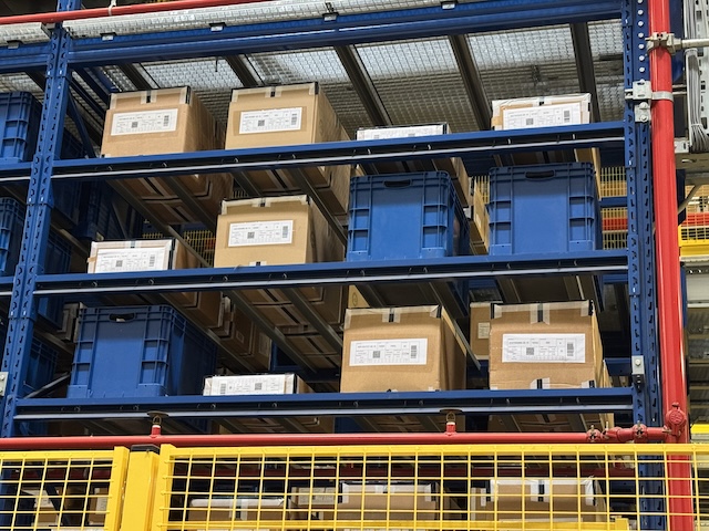 Rahmen aus einem AKL, Stow, 6,m / 12m / 18m, leichte Traversen, Blechstege - gebraucht - : lagertechnik Rahmen aus einem AKL, Stow, 6,m / 12m / 18m, leichte Traversen, Blechstege - gebraucht - : – Bild 7