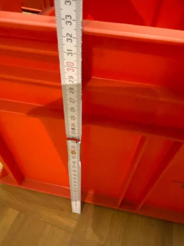 2.000 Stück Euro Stapelbehälter, Stapelbox, Lagerbox, Lagerkästen, rot, 80 x 60, bzw. 60 x 40, ca. 32cm hoch – gebraucht - : lagertechnik