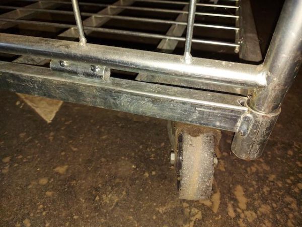 150 Stück Kommissionierwagen, Rollwagen mit je drei Ebenen (zwei davon sind eingehängt und leicht umzuhängen in der Höhe – gebraucht – : – Bild 8