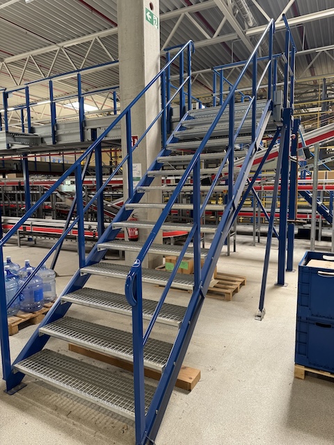 Diverse Treppen – gebraucht - : lagertechnik Diverse Treppen – gebraucht - : – Bild 8