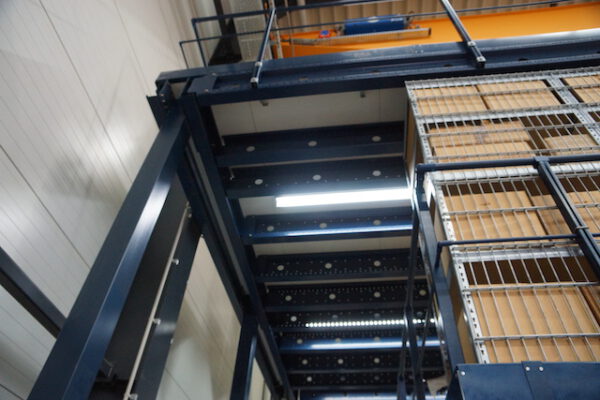 Lagerbühne, Bodenebene plus 2 Ebenen, 500kg/m2, Grundfläche 56m – gebraucht - : – Bild 9