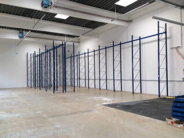 Palettenregale mit Kragarmebenen (Kommissionierebenen), ca. 5,50m bis 6m hoch, 770kg/Palette, ideal für Baumärkte oder sonstige Ladenbauanforderungen – gebraucht – : – Bild 12