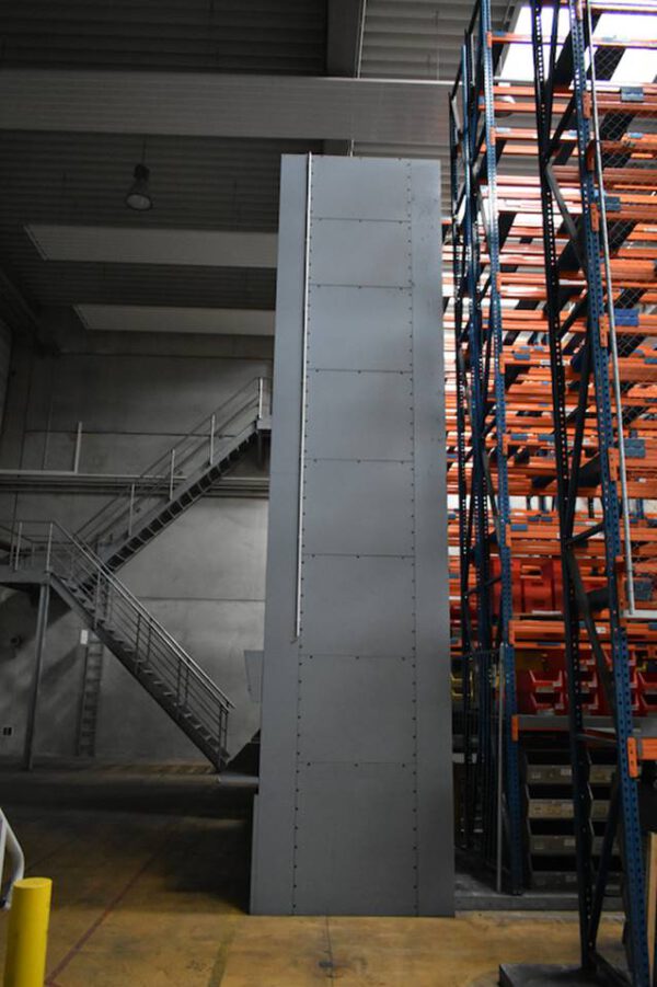 2 Stück Schwerlast - Lagerpaternoster, Zippel, ca. 7m hoch, 500kg pro Gondel – gebraucht -: lagertechnik