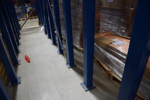 Paletteneinfahrregal bzw. Radio Shuttle Regal, bis zu 500kg / Palette, max. 1.890 Palettenstellplätze, mit Lagerfläche unterhalb des Einfahrregals, Verkauf ohne Shuttles – gebraucht -: – Bild 10