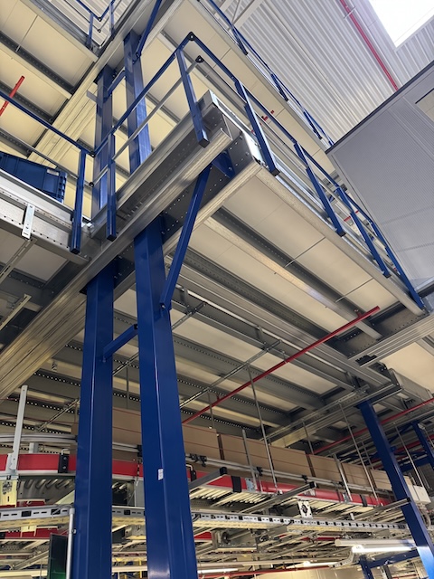 diverse Lagerbühnen / Mezzanine, unterschiedliche Breiten, Höhen, Längen, Stützenabstände und Traglasten - gebraucht - : lagertechnik diverse Lagerbühnen / Mezzanine, unterschiedliche Breiten, Höhen, Längen, Stützenabstände und Traglasten - gebraucht - : – Bild 10