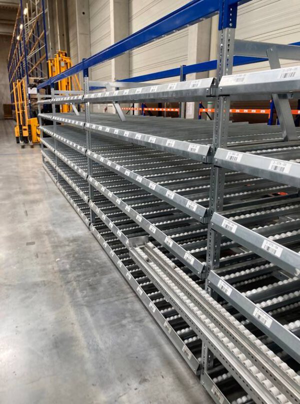 42 Felder Stückgut – Durchlaufregalanlage / Bereitstellregale für Kästen und Kartonagen – gebraucht – : – Bild 11