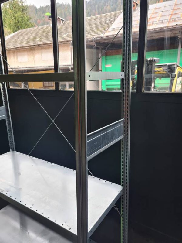 über 1.800 Felder Fachbodenregale, Regalwerk / Berger, Typ Bert, 1m und 1,28m x 0,50m, 150kg, verschiedene Höhen 2m / 2,32m und 2,50m, ca. 9.240 Stück Fachböden – teils Neuware teils gebraucht - : – Bild 10