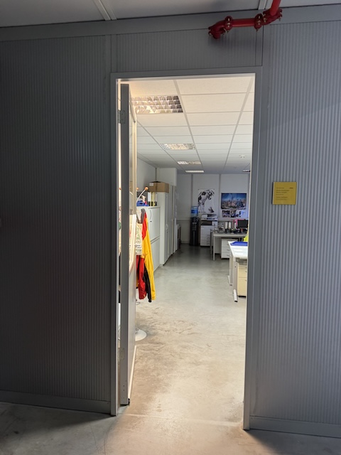 Lagerbüros, Raum-im-Raum-System, 2 geschossig mit Treppe, 2 große und ein kleiner Raum – gebraucht - : lagertechnik Lagerbüros, Raum-im-Raum-System, 2 geschossig mit Treppe, 2 große und ein kleiner Raum – gebraucht - : – Bild 11
