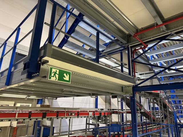 diverse Lagerbühnen / Mezzanine, unterschiedliche Breiten, Höhen, Längen, Stützenabstände und Traglasten - gebraucht - : lagertechnik diverse Lagerbühnen / Mezzanine, unterschiedliche Breiten, Höhen, Längen, Stützenabstände und Traglasten - gebraucht - : – Bild 11