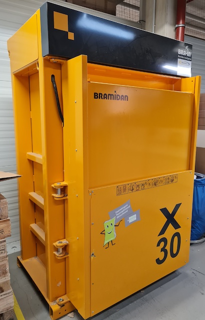 2 Ballenpressen, Bramidan X10 und X30 – gebraucht - : lagertechnik