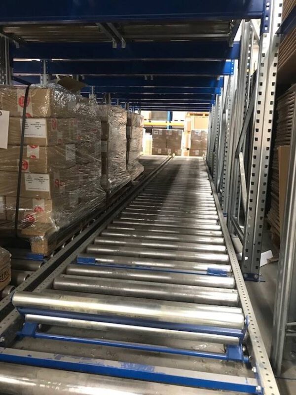 Paletten – Durchlaufregal für 120 Europaletten, 1.000kg / Palette – gebraucht -: – Bild 11