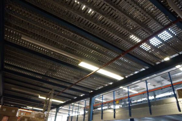 Stahlbau-Lagerbühne, ca. 480m2 mit Gitterrosten – gebraucht - : – Bild 11