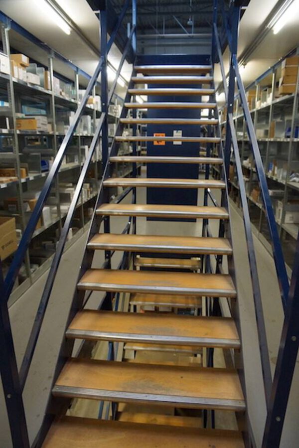 Fachbodenregale, ca. 720 Felder, ca. 2,70m hoch (Höhen bis ca. 5,50m möglich), 150kg / Boden – gebraucht - : – Bild 30