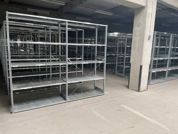 1.500 Felder Fachbodenregale, SSI Schäfer R3000, 1,30m x 0,60m, Rahmenhöhe ca. 2,23m - gebraucht - : lagertechnik