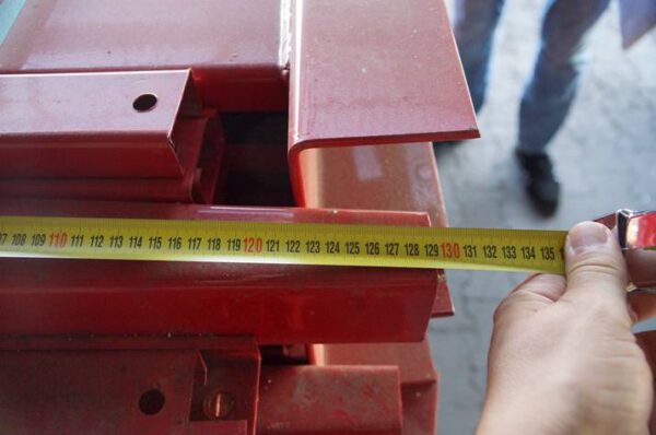 Ein- und zweiseitiges Kragarmregal, mit steckbaren Armen per Bolzen, Rahmenhöhe 6m, Armlänge 1,20m, 800kg / Arm, 30 Rahmen und 160 Arme – gebraucht - : – Bild 5
