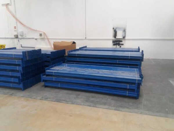 Palettenregale mit Kragarmebenen (Kommissionierebenen), ca. 5,50m bis 6m hoch, 770kg/Palette, ideal für Baumärkte oder sonstige Ladenbauanforderungen – gebraucht – : – Bild 8