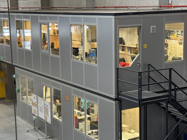Lagerbüros, Raum-im-Raum-System, 2 geschossig mit Treppe, 2 große und ein kleiner Raum – gebraucht - : lagertechnik Lagerbüros, Raum-im-Raum-System, 2 geschossig mit Treppe, 2 große und ein kleiner Raum – gebraucht - : – Bild 14