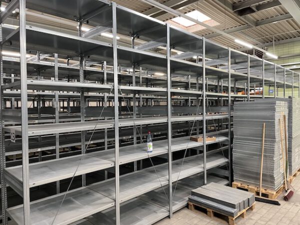 236 Felder, Rahmenhöhe: 3m, Fachböden: 0,80m x 1m, – gebraucht - : – Bild 14