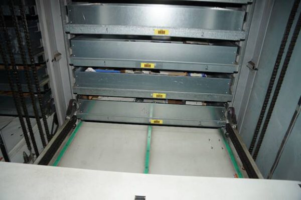 3 x Liftsysteme, Kardex, Höhe 9,40m (kürzbar), ca. 200kg / Tablar, Maße pro Tablar: 0,82 x 1,25m – gebraucht -: – Bild 14