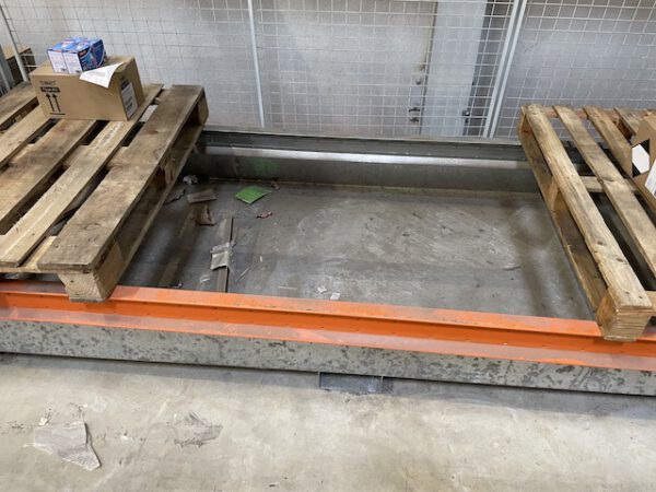 Palettenregal, Dexion, ca. 8m hoch, 616kg / Palette, 3m Traversenlänge ideal bei überbreiten Paletten, max. über 7.600 Stellplätze – gebraucht – : lagertechnik