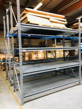 Palettenregal, SSI Schäfer, ca. 2.000 Stellplätze, Höhe 3,35m, 700kg / Palette mit Gitterrosten – gebraucht – : lagertechnik