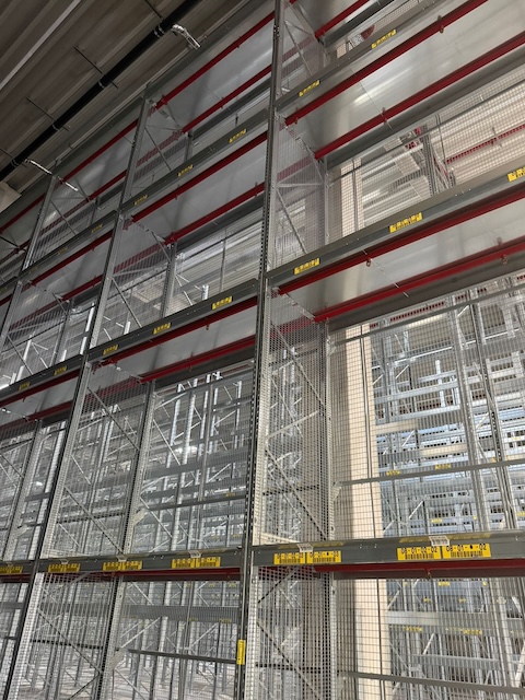 Palettenregal, Dexion, Höhe ca. 8,50 bis 9,90m, ca. 900kg / Palette, Traversenlängen 2,70m und 3,40m, max. ca. 5.900 Stellplätze - gebraucht - : lagertechnik Palettenregal, Dexion, Höhe ca. 8,50 bis 9,90m, ca. 900kg / Palette, Traversenlängen 2,70m und 3,40m, max. ca. 5.900 Stellplätze - gebraucht - : – Bild 15