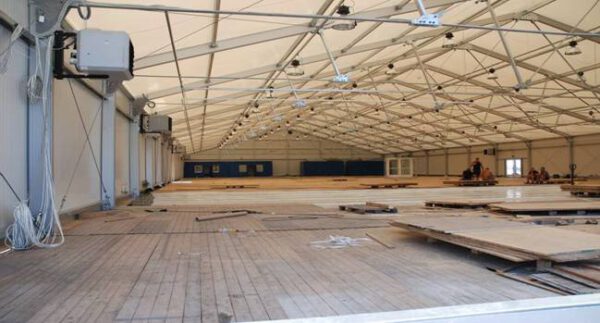 Hochwertige Lorsberger Alu-Leichtbau / Lagerhalle mit viel Ausstattung, 2.100m2 , Schneelast 1,00 kN/m² (75 kg), inkl. 2 x Bürocontainer, 2 x Sanitärcontainer, Fäkalientank, Heizung. etc. - gebraucht - :  – Bild 16