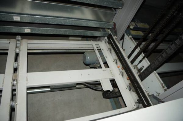 3 x Liftsysteme, Kardex, 180 bzw. 190kg / Tablar, Höhe 8m (kürzbar), Tablare: 0,82 x 1,85m– gebraucht -: – Bild 17