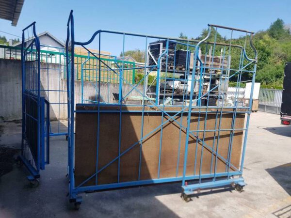 19 St. sehr stabile Möbelcorletten – gebraucht - :