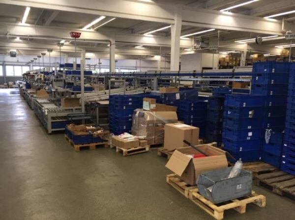 niedriges AKL (Automatisches Kleinteilelager) mit 33.792 Stellplätze (7 Gassen) - gebraucht - : – Bild 18
