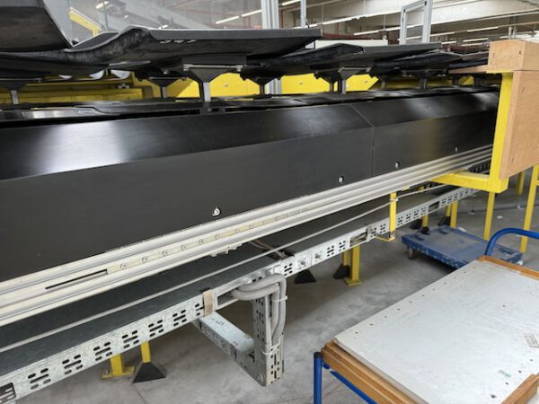 Kippschalensorter, Beumer, 81 Sorterendstellen,  – gebraucht - : – Bild 18