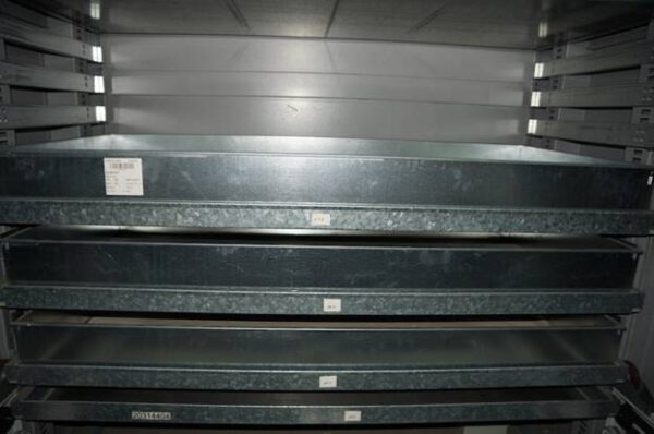 3 x Liftsysteme, Kardex, 180 bzw. 190kg / Tablar, Höhe 8m (kürzbar), Tablare: 0,82 x 1,85m– gebraucht -: – Bild 19