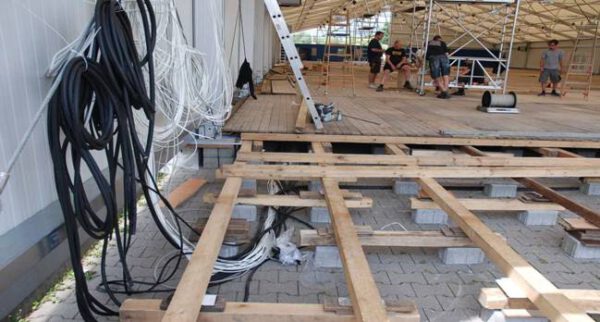Hochwertige Lorsberger Alu-Leichtbau / Lagerhalle mit viel Ausstattung, 2.100m2 , Schneelast 1,00 kN/m² (75 kg), inkl. 2 x Bürocontainer, 2 x Sanitärcontainer, Fäkalientank, Heizung. etc. - gebraucht - :  – Bild 19
