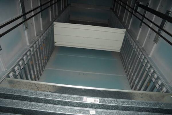 3 x Liftsysteme, Kardex, 180 bzw. 190kg / Tablar, Höhe 8m (kürzbar), Tablare: 0,82 x 1,85m– gebraucht -: – Bild 20