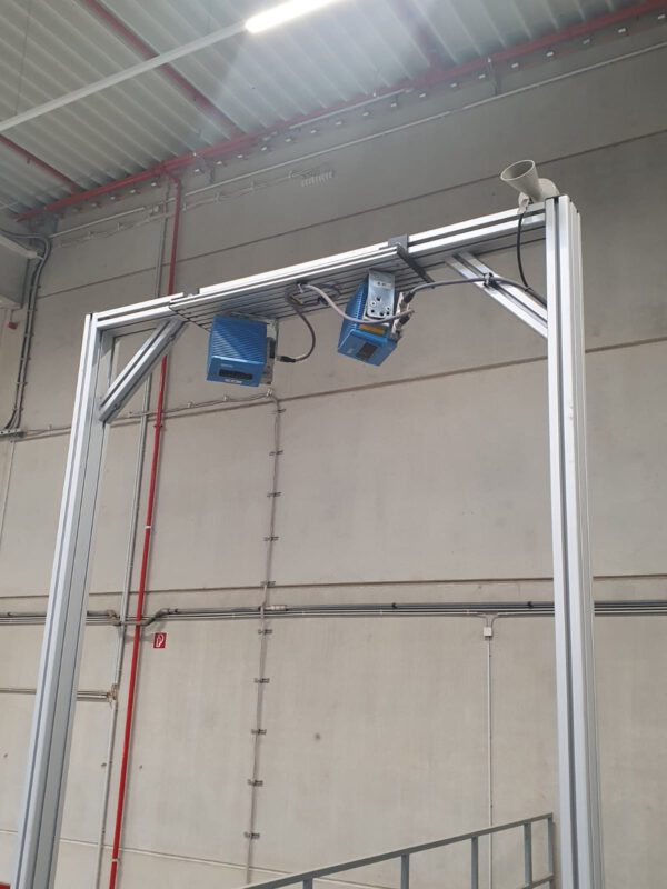 Große Fördertechnikanlage ca. 700m Fördertechnik, inkl. Schuhsorter, Ambaflex Höhenförderer, Packplätzen, Waagen, Scanner, Ersatzteilpaket, Scherenrollenbahnen, etc. - gebraucht - : – Bild 67