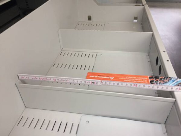 12 Stück Lagerpaternoster, Lista, 4m hoch, 450kg pro Gondel – gebraucht -: – Bild 21