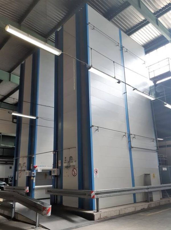 4 Stück Lagerlift, Shuttle, Kardex, ca. 10,90m hoch (kürzbar), Tablargröße: ca. 2850x864mm, 240kg / Tablar, mit vielen Tablaren – gebraucht -: – Bild 3