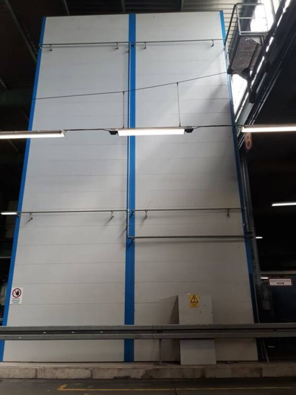 4 Stück Lagerlift, Shuttle, Kardex, ca. 10,90m hoch (kürzbar), Tablargröße: ca. 2850x864mm, 240kg / Tablar, mit vielen Tablaren – gebraucht -: – Bild 5