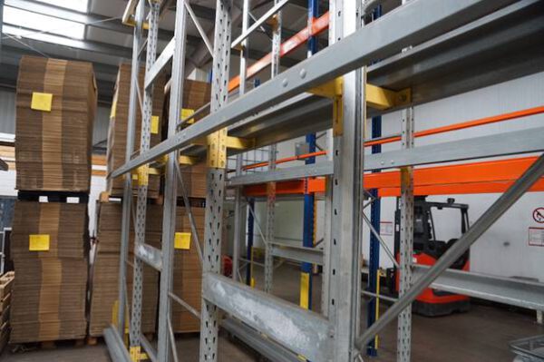 3 x Einfahrregale, gesamt ca. 216 Palettenplätze, max. 800kg pro Palette – gebraucht - : – Bild 25