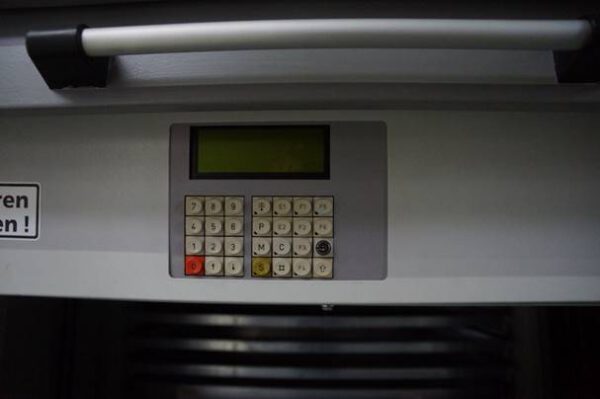 3 x Liftsysteme, Kardex, 180 bzw. 190kg / Tablar, Höhe 8m (kürzbar), Tablare: 0,82 x 1,85m– gebraucht -: – Bild 24