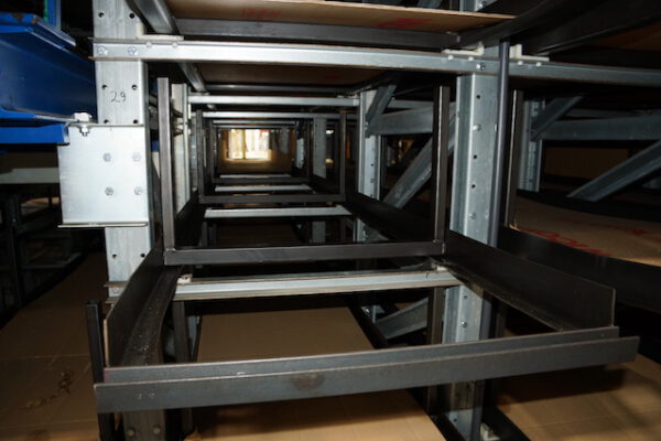 Langgutlagersystem (Wabenlager, Wanderkassettenprinzip) mit Halle (Silobauweise), KASTO, UNICOMPACT 1.5, für bis 6,60m lange Ware, 2.228 Kassetten, 1,5 To / Kassette – gebraucht - : – Bild 31