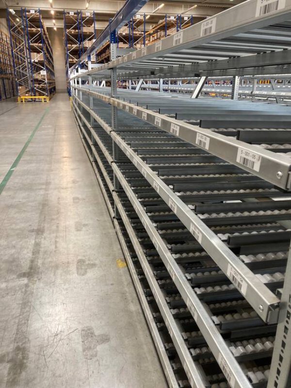 42 Felder Stückgut – Durchlaufregalanlage / Bereitstellregale für Kästen und Kartonagen – gebraucht – : – Bild 27