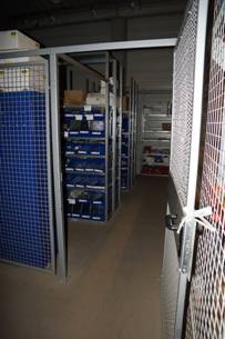 2- stöckige SSI Schäfer Fachbodenanlage R3000, ca. 54m x 15,40m, ca. 762 Felder, Böden 1m bzw. 1,28m x 0,5m, 100kg – 150kg / Boden – gebraucht - : lagertechnik
