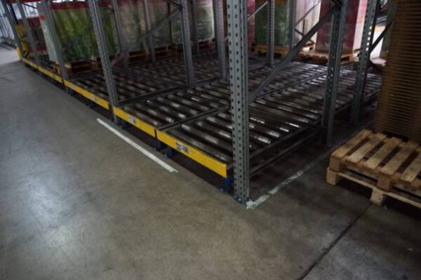 Durchlaufregal (FiFo), SSI Schäfer, gesamt ca. 640 Palettenplätze, max. 900kg pro Palette – gebraucht - : – Bild 29